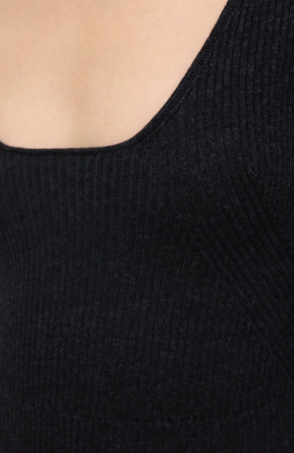 Боди JACQUEMUS темно-серого цвета по цене 39250 руб., арт. 203KN38/209971, фото 5 Боди JACQUEMUS, арт. 203KN38/209971, фото 5