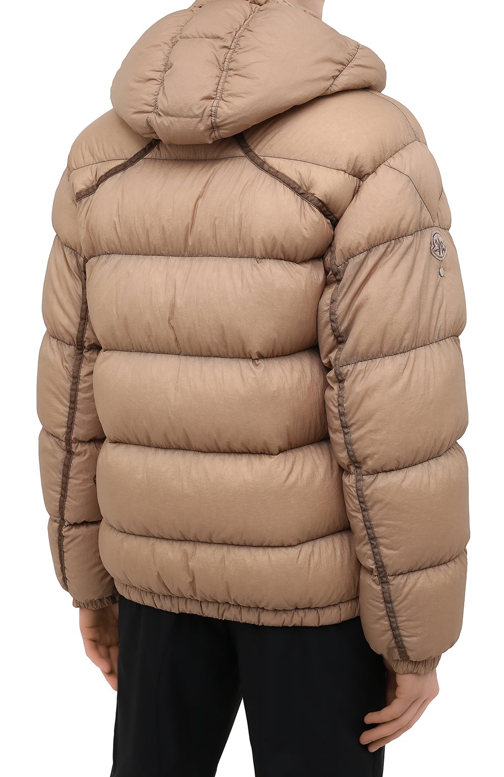Пуховик 6 moncler 1017 alyx 9sm MONCLER GENIUS бежевого цвета по цене 159500 руб., арт. F2-09Y-1B507-60-C0630, фото 4 Пуховик 6 moncler 1017 alyx 9sm MONCLER GENIUS, арт. F2-09Y-1B507-60-C0630, фото 4