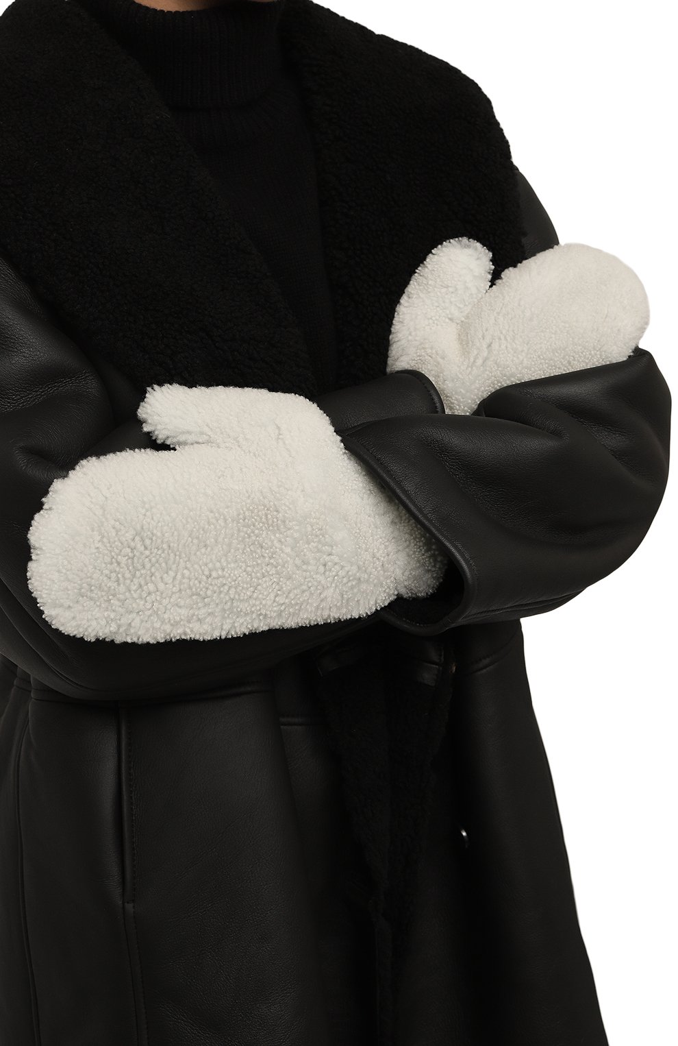 Меховые варежки из овчины YVES SALOMON, арт. 24WAA603XXD0XW, фото 2