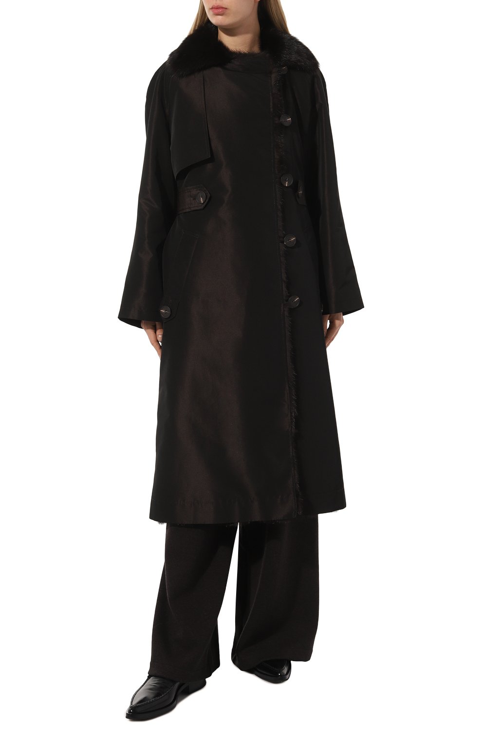 Тренч с меховой подкладкой COLOR TEMPERATURE коричневого цвета по цене 900000 руб., арт. Пл, Кол-10/373, фото 3 Тренч с меховой подкладкой COLOR TEMPERATURE, арт. Пл, Кол-10/373, фото 3