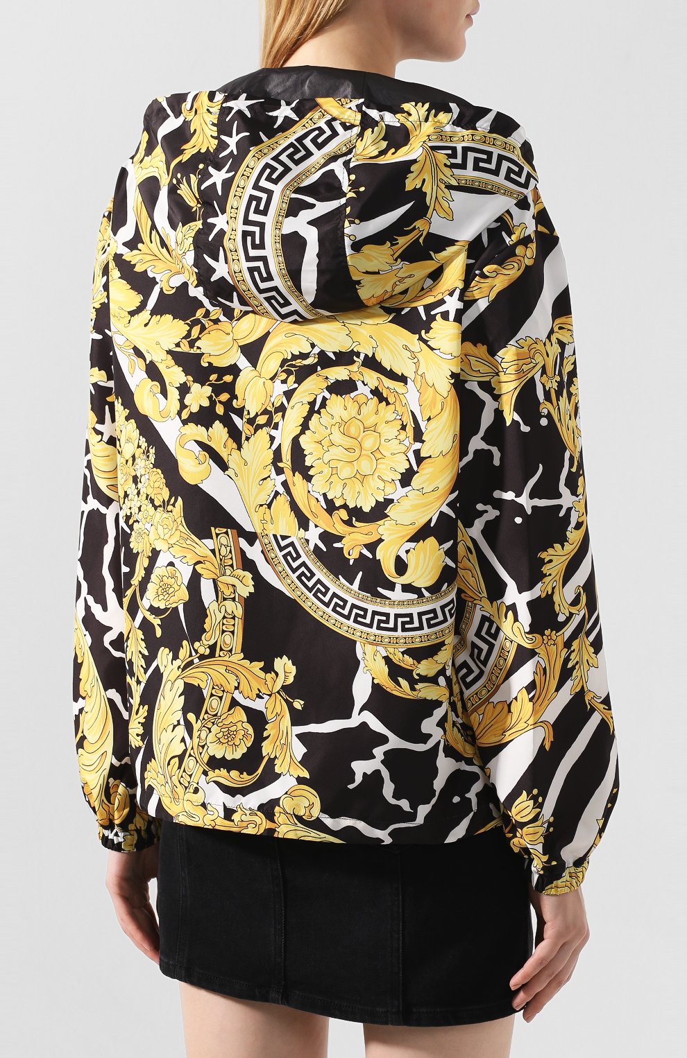 Куртка с принтом VERSACE разноцветного цвета по цене 137000 руб., арт. A84010/A231034, фото 4 Куртка с принтом VERSACE, арт. A84010/A231034, фото 4