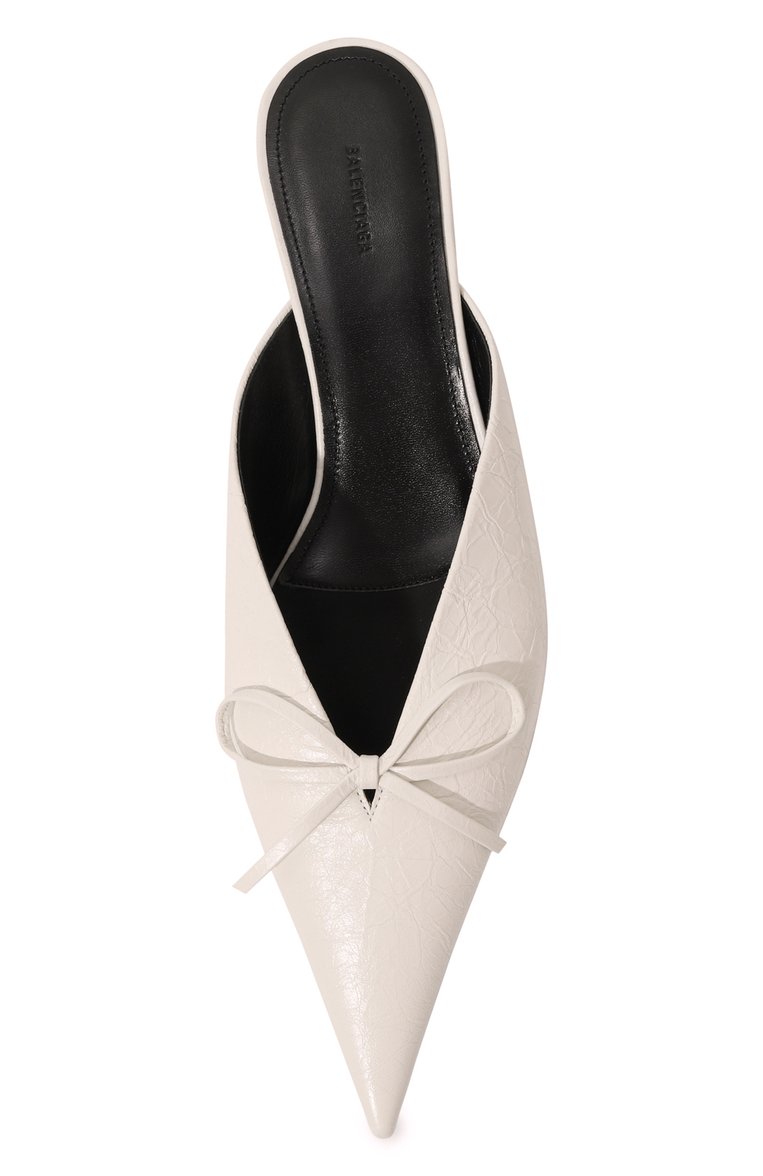 Женские кожаные мюли knife bow 40 BALENCIAGA белого цвета, арт. 785660/WAD40 | Фото 6 (Материал внешний: Натуральная кожа; Подошва: Плоская; Драгоценные камни: Проставлено; Материал сплава: Проставлено; Материал внутренний: Натуральная кожа; Каблук высота: Низкий; Каблук тип: Kitten heel)