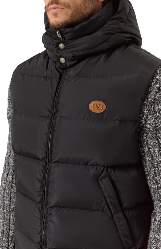 Пуховый жилет Valentino 7V3CQA40/6FN Чёрный  7V3CQA40/6FN Фото 5