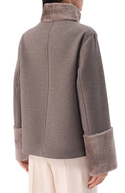 Комбинированное пальто MVST серого цвета по цене 439500 руб., арт. M26.CFW.L474.1/MERINILL0 ASTRAGAN 12835+PIACENZA 7, фото 4 Комбинированное пальто MVST, арт. M26.CFW.L474.1/MERINILL0 ASTRAGAN 12835+PIACENZA 7, фото 4