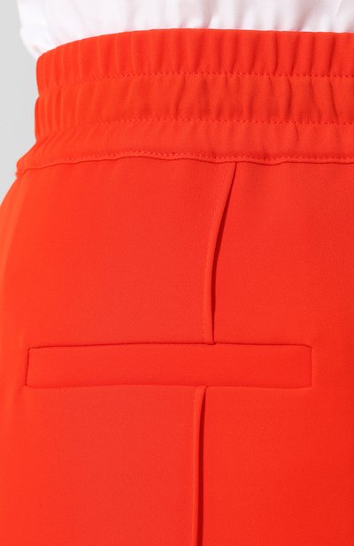 Брюки со стрелками MCQ SWALLOW красного цвета по цене 39500 руб., арт. 545070/RHF28, фото 5 Брюки со стрелками MCQ SWALLOW, арт. 545070/RHF28, фото 5