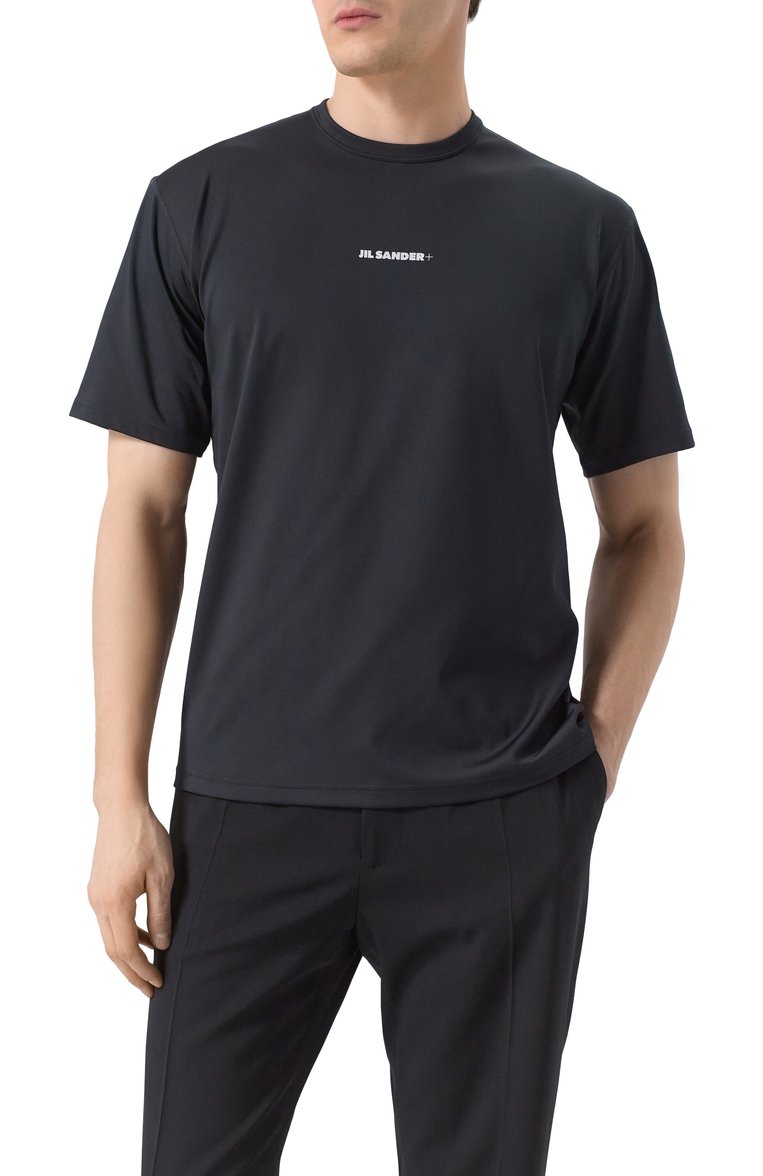 Мужская футболка JIL SANDER черного цвета, арт. J47GC0023/J20033 | Фото 3 (Драгоценные камни: Проставлено; Материал сплава: Проставлено; Рукава: Короткие; Материал внешний: Синтетический материал; Длина (для топов): Стандартные; Стили: Кэжуэл; Принт: Без принта; Мужское Кросс-КТ: Футболка-одежда; Кросс-КТ: Джерси)