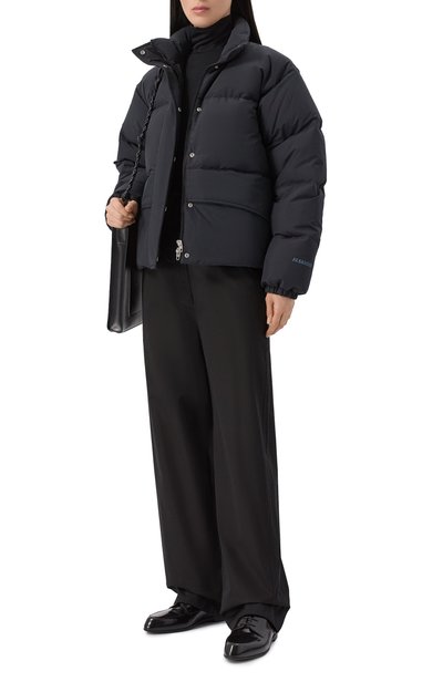 Пуховик JIL SANDER черного цвета по цене 364500 руб., арт. J02AF0136/J74276, фото 2 Пуховик JIL SANDER, арт. J02AF0136/J74276, фото 2