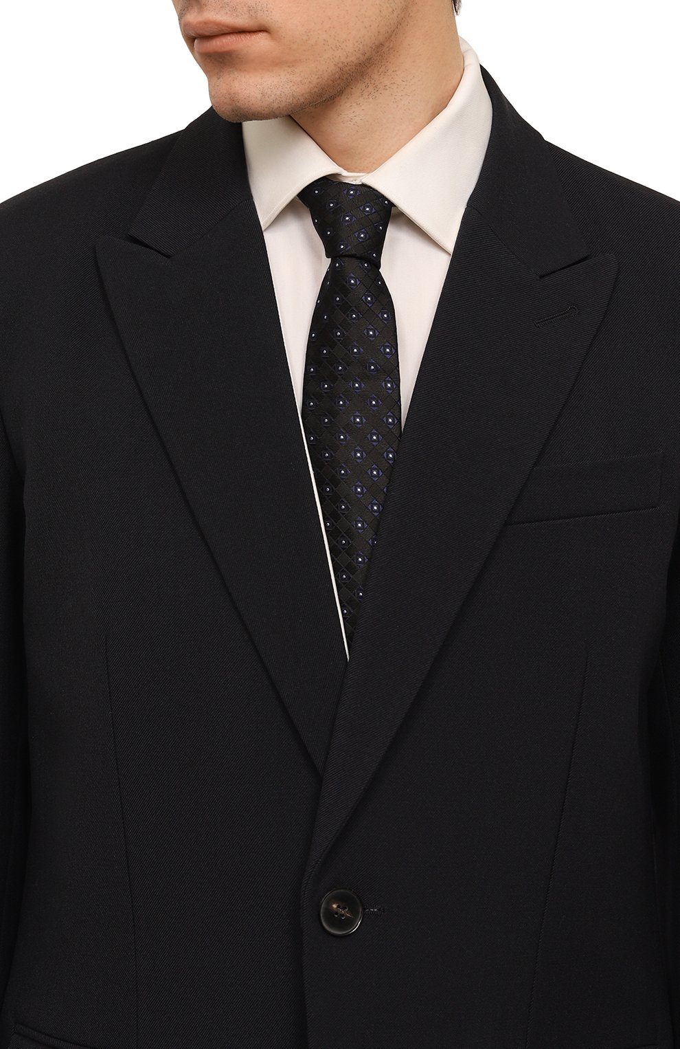 Шелковый галстук GIORGIO ARMANI черного цвета по цене 21500 руб., арт. 360054/3R929, фото 2 Шелковый галстук GIORGIO ARMANI, арт. 360054/3R929, фото 2