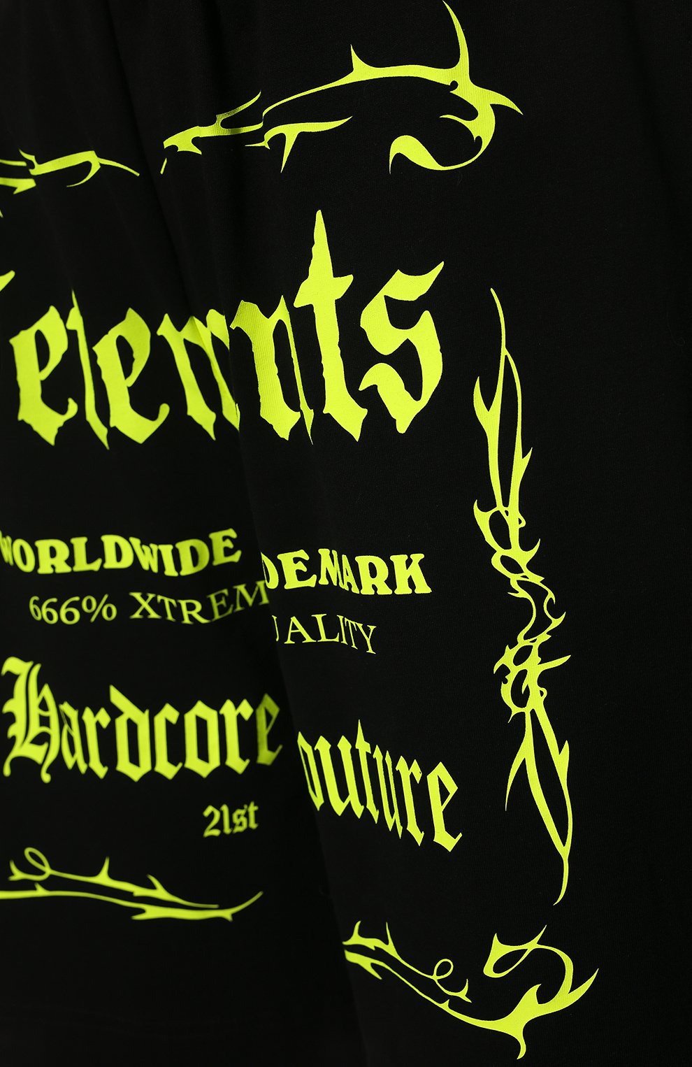 Хлопковые шорты VETEMENTS черного цвета по цене 53950 руб., арт. UA52TR400X 1610/W, фото 5 Хлопковые шорты VETEMENTS, арт. UA52TR400X 1610/W, фото 5