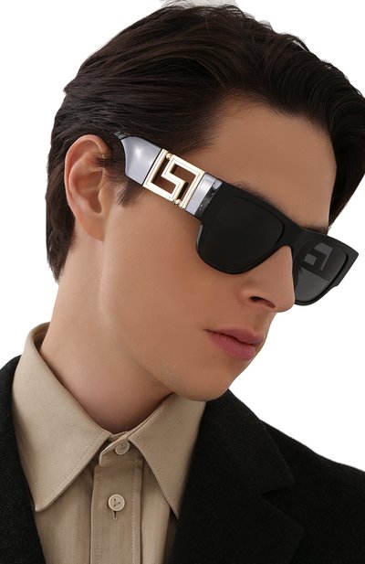 Солнцезащитные очки VERSACE черного цвета по цене 38500 руб., арт. 4403-GB1/87, фото 3 Солнцезащитные очки VERSACE, арт. 4403-GB1/87, фото 3