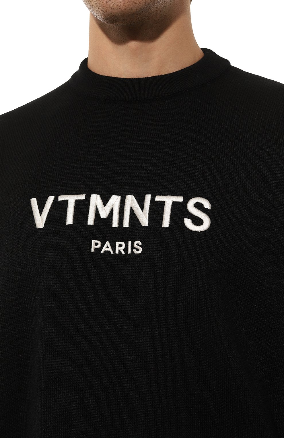 Шерстяной свитшот VTMNTS черного цвета по цене 87800 руб., арт. VL18KN100W, фото 5 Шерстяной свитшот VTMNTS, арт. VL18KN100W, фото 5