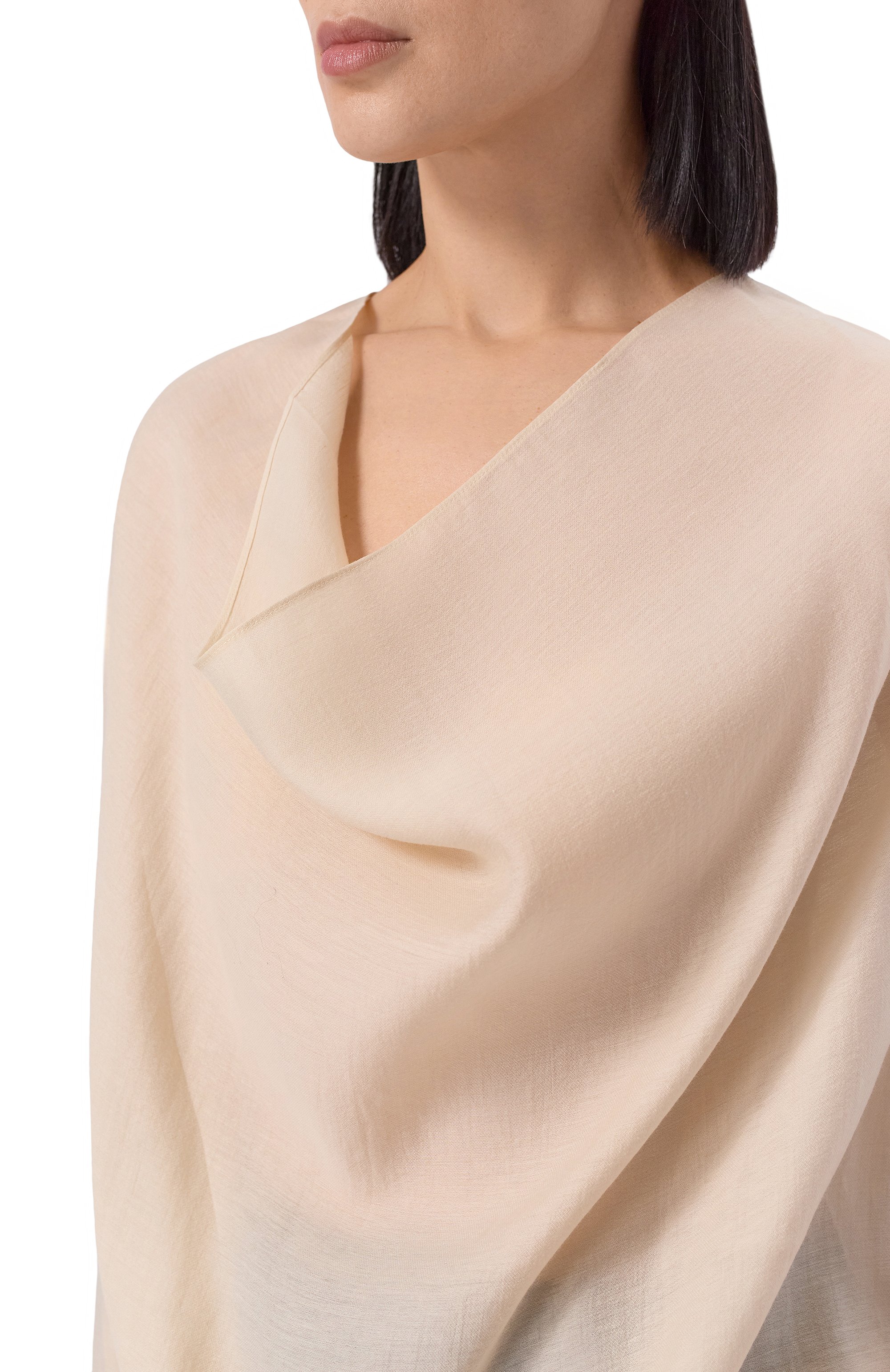 Блузка из лиоцелла и льна TOTEME кремового цвета по цене 69950 руб., арт. 254-WRT0609-FB0265, фото 5 Блузка из лиоцелла и льна TOTEME, арт. 254-WRT0609-FB0265, фото 5