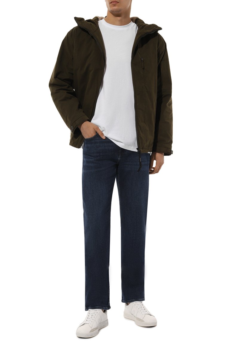 Мужские джинсы standard 7 FOR ALL MANKIND темно-синего цвета, арт. JSMNE050GL | Фото 2 (Длина (брюки, джинсы): Стандартные; Материал внешний: Хлопок, Деним; Кросс-КТ: Деним; Силуэт М (брюки): Прямые; Детали: Делаве; Стили: Повседневный; Автоматизация состава: Проставлено; Автоматизация ТО: Проставлено)