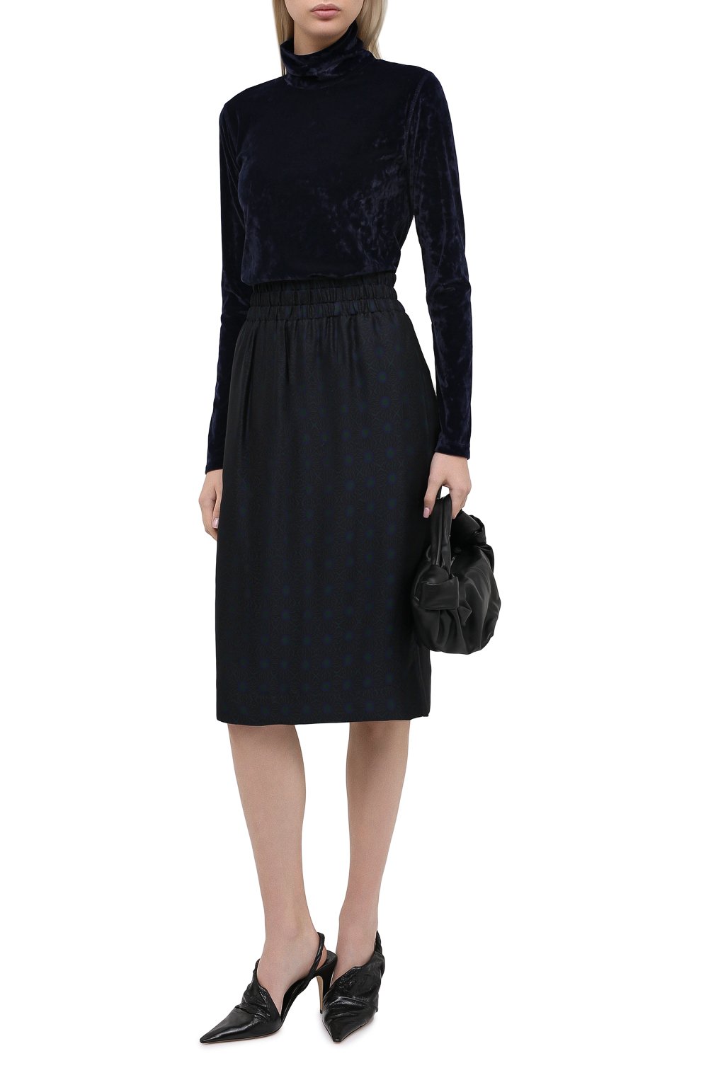 Юбка из вискозы и шелка DRIES VAN NOTEN темно-синего цвета по цене 65600 руб., арт. 202-10880-1331, фото 2 Юбка из вискозы и шелка DRIES VAN NOTEN, арт. 202-10880-1331, фото 2