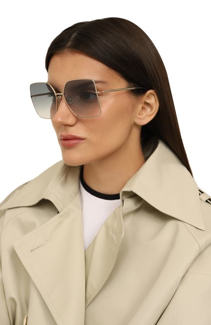 Женские солнцезащитные очки MAX MARA золо�того цвета, арт. MM0062-H 32P | Фото 2 (Тип очков: С/з; Материал: Металл; Оптика Гендер: оптика-женское; Очки форма: Квадратные)