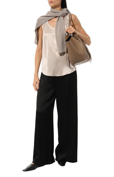 Шелковый топ BRUNELLO CUCINELLI бежевого цвета по цене 59950 руб., арт. M0C59E0600, фото 2 Шелковый топ BRUNELLO CUCINELLI, арт. M0C59E0600, фото 2