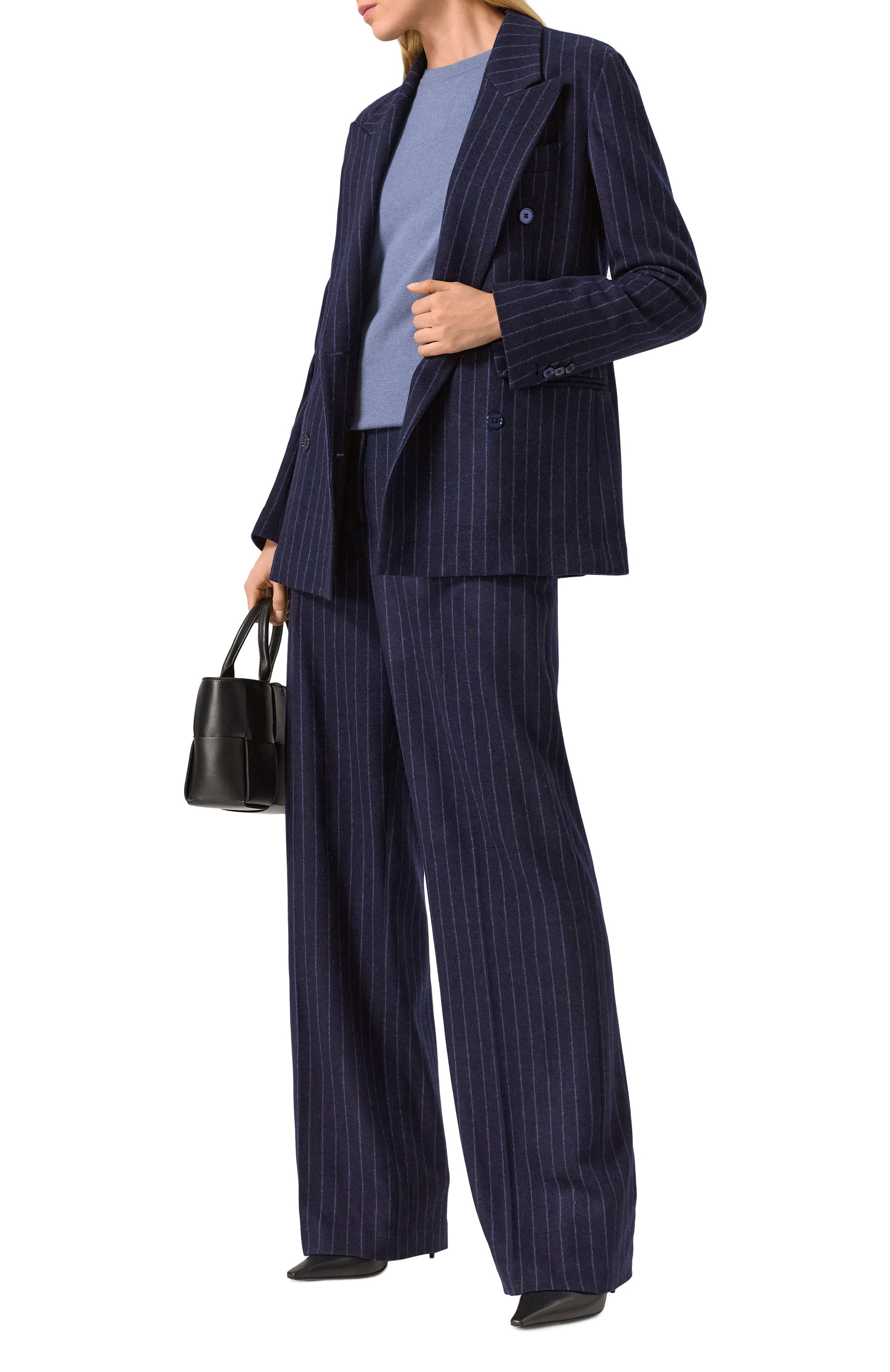 Шерстяные брюки MVST темно-синего цвета по цене 108000 руб., арт. TR0USERVBC9030.811/10, фото 2 Шерстяные брюки MVST, арт. TR0USERVBC9030.811/10, фото 2