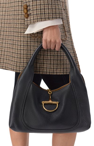 Сумка softbit medium GUCCI черного цвета по цене 495500 руб., арт. 858297/AAEA0, фото 2 Сумка softbit medium GUCCI, арт. 858297/AAEA0, фото 2