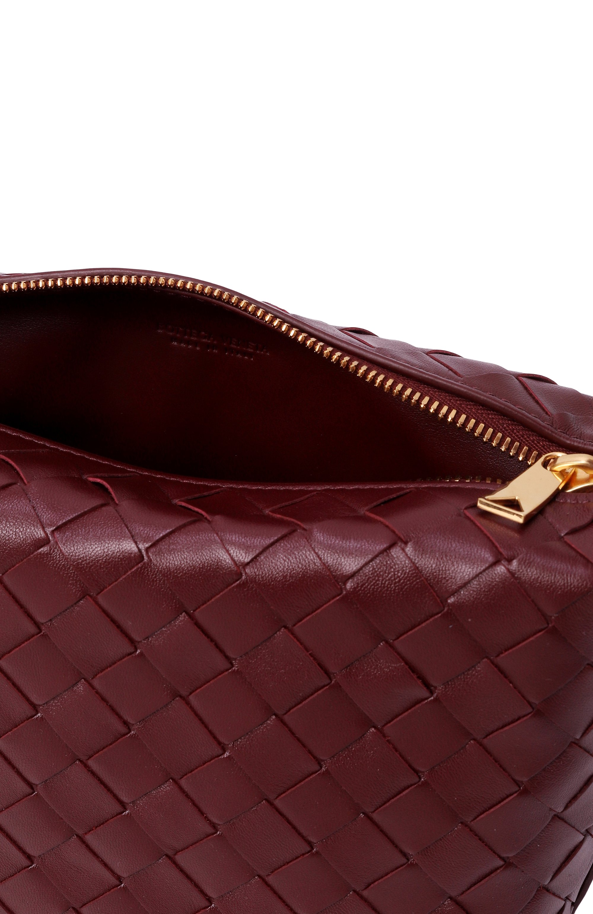 Сумка wallace mini BOTTEGA VENETA бордового цвета по цене 299500 руб., арт. 754443 V3IV1, фото 5 Сумка wallace mini BOTTEGA VENETA, арт. 754443 V3IV1, фото 5