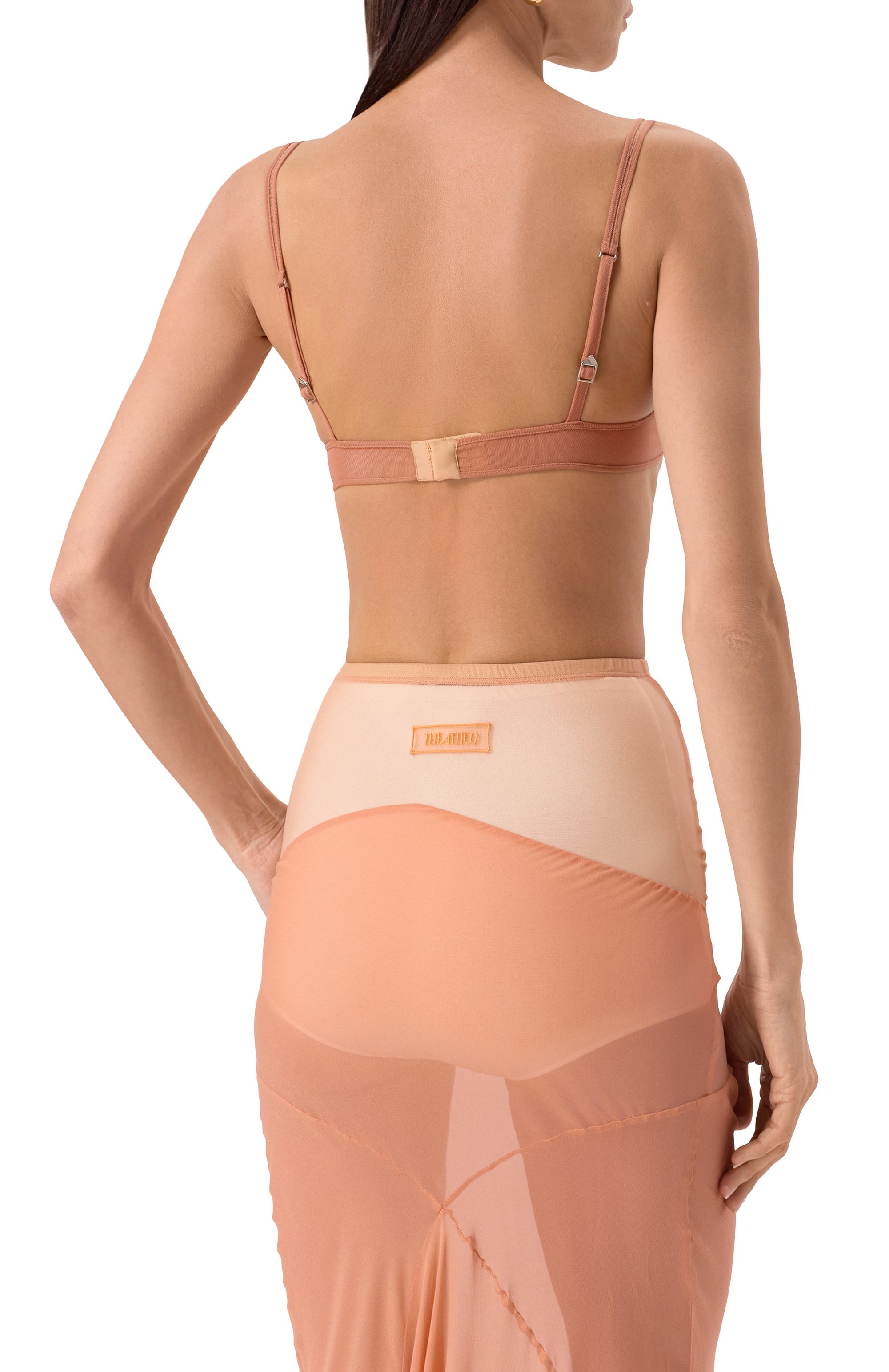 Топ THE ATTICO бежевого цвета по цене 64200 руб., арт. 250WCL00003/MIX047AA, фото 4 Топ THE ATTICO, арт. 250WCL00003/MIX047AA, фото 4