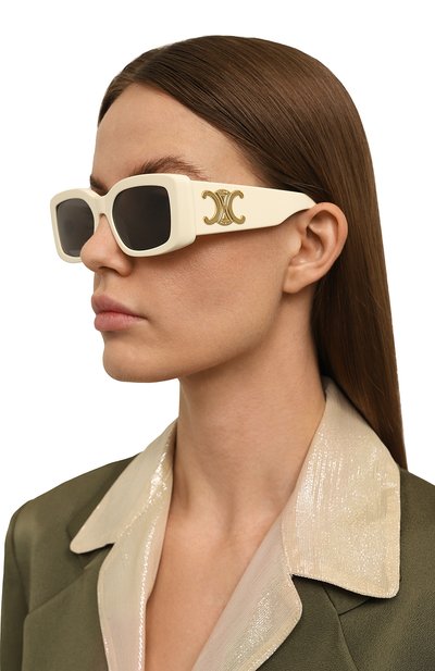Солнцезащитные очки CELINE белого цвета по цене 99500 руб., арт. CL40282U 25A, фото 2 Солнцезащитные очки CELINE, арт. CL40282U 25A, фото 2