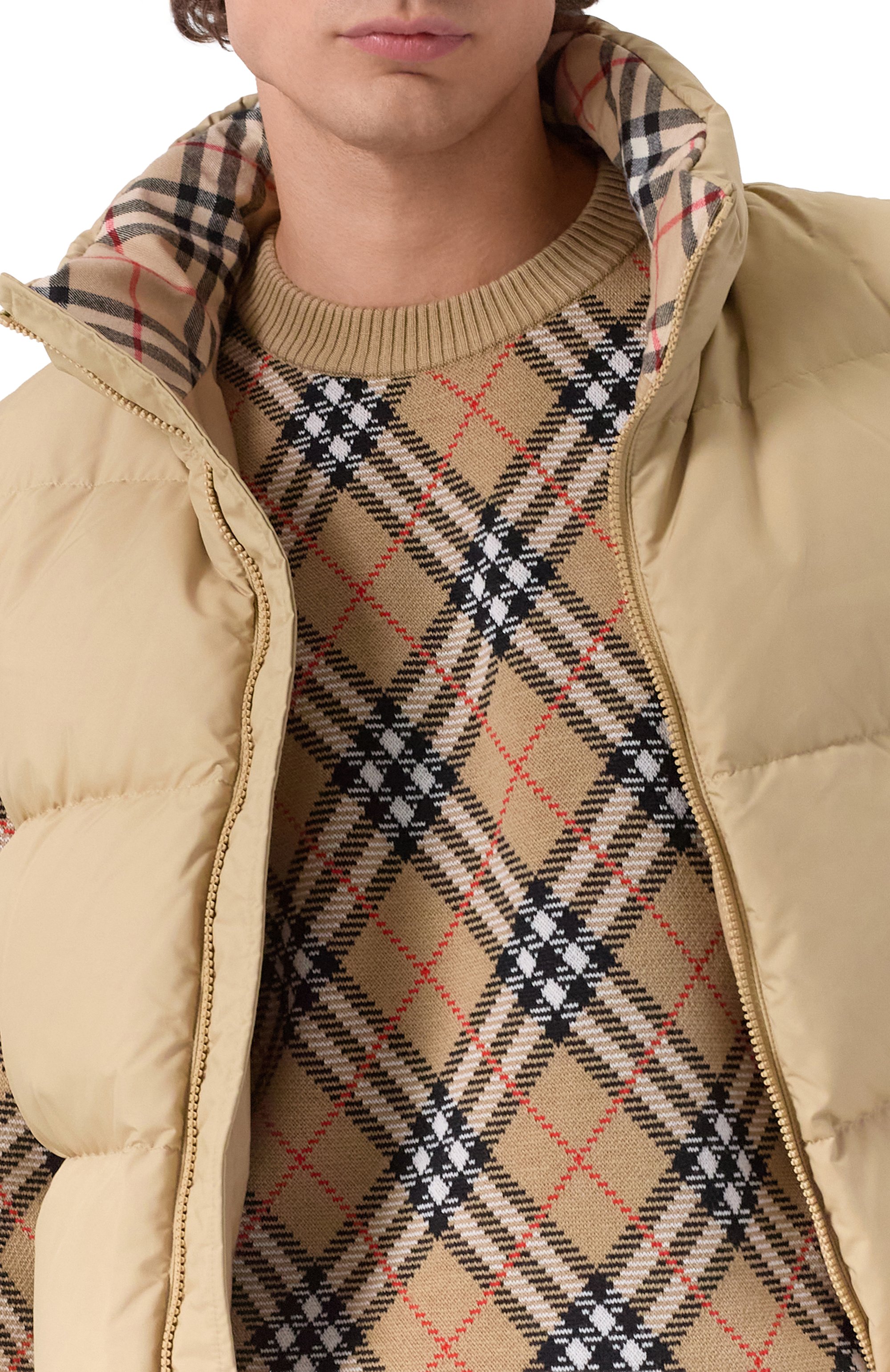 Пуховик BURBERRY бежевого цвета по цене 238500 руб., арт. 8110363, фото 5 Пуховик BURBERRY, арт. 8110363, фото 5