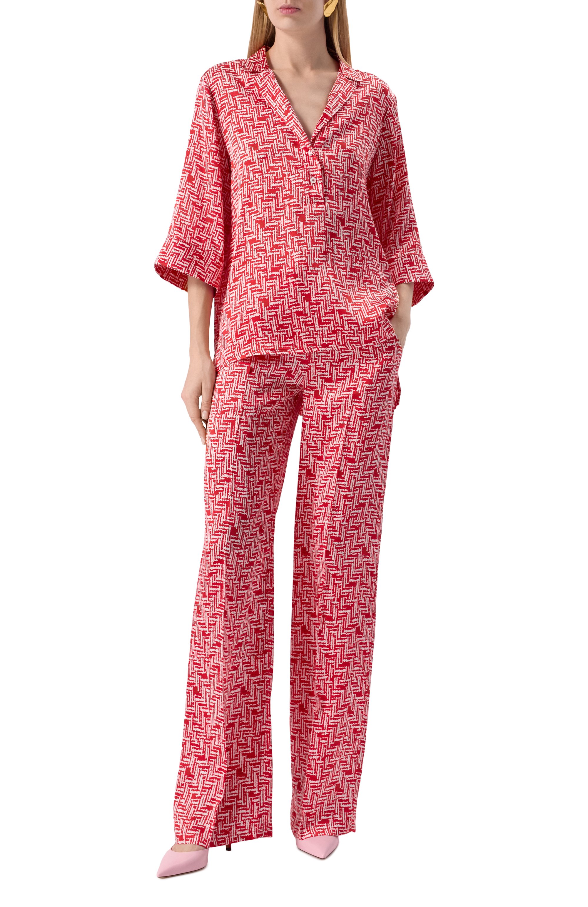 Шелковые брюки KITON красного цвета по цене 147000 руб., арт. D48122K0964E02, фото 2 Шелковые брюки KITON, арт. D48122K0964E02, фото 2