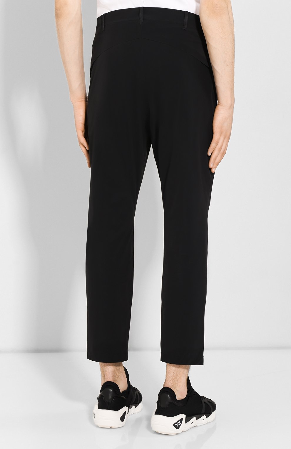 Брюки KAZUYUKI KUMAGAI черного цвета по цене 49550 руб., арт. AP01-213, фото 4 Брюки KAZUYUKI KUMAGAI, арт. AP01-213, фото 4