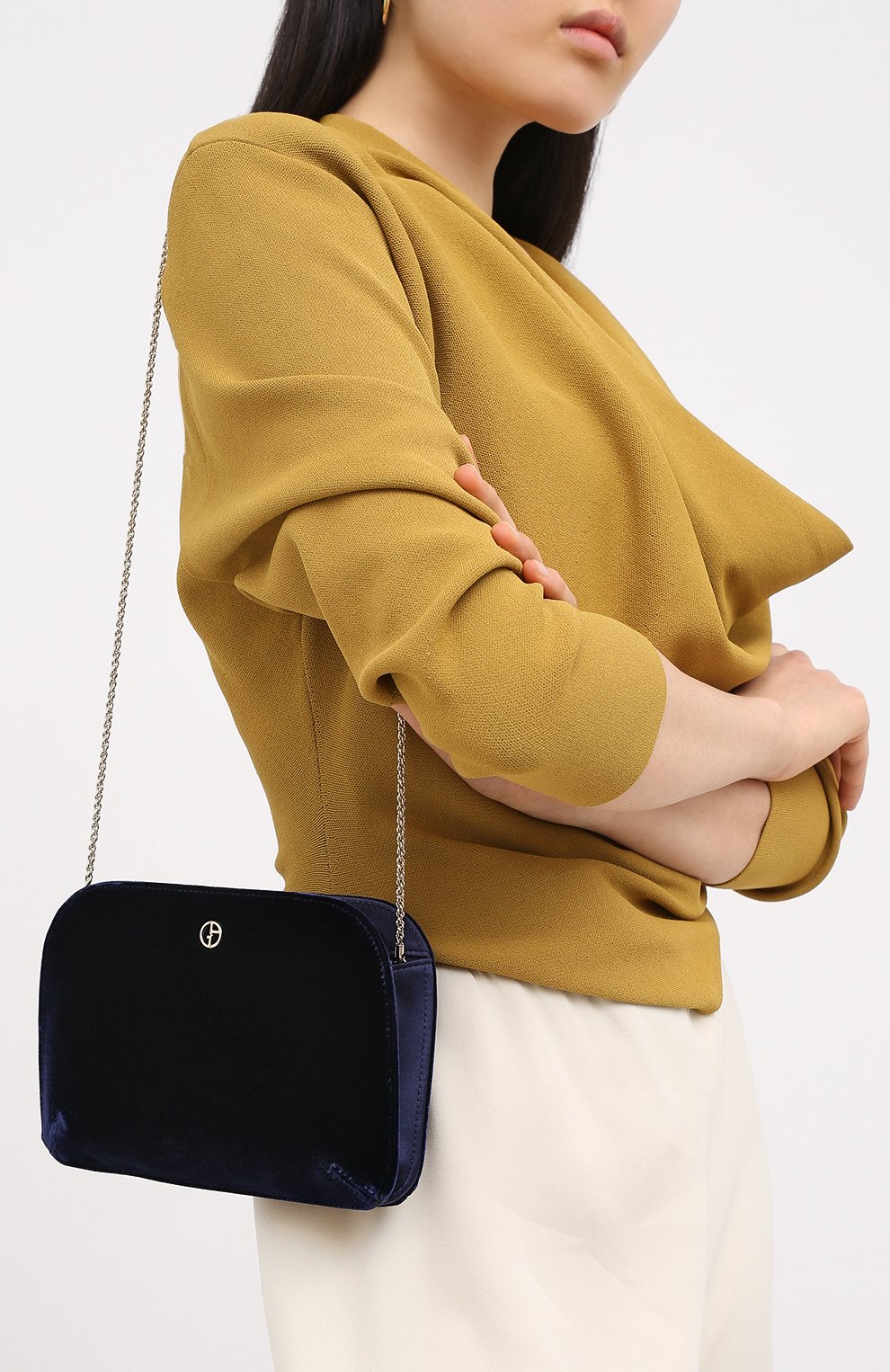 Клатч GIORGIO ARMANI темно-синего цвета по цене 134000 руб., арт. Y1C097/YFY0A, фото 5 Клатч GIORGIO ARMANI, арт. Y1C097/YFY0A, фото 5