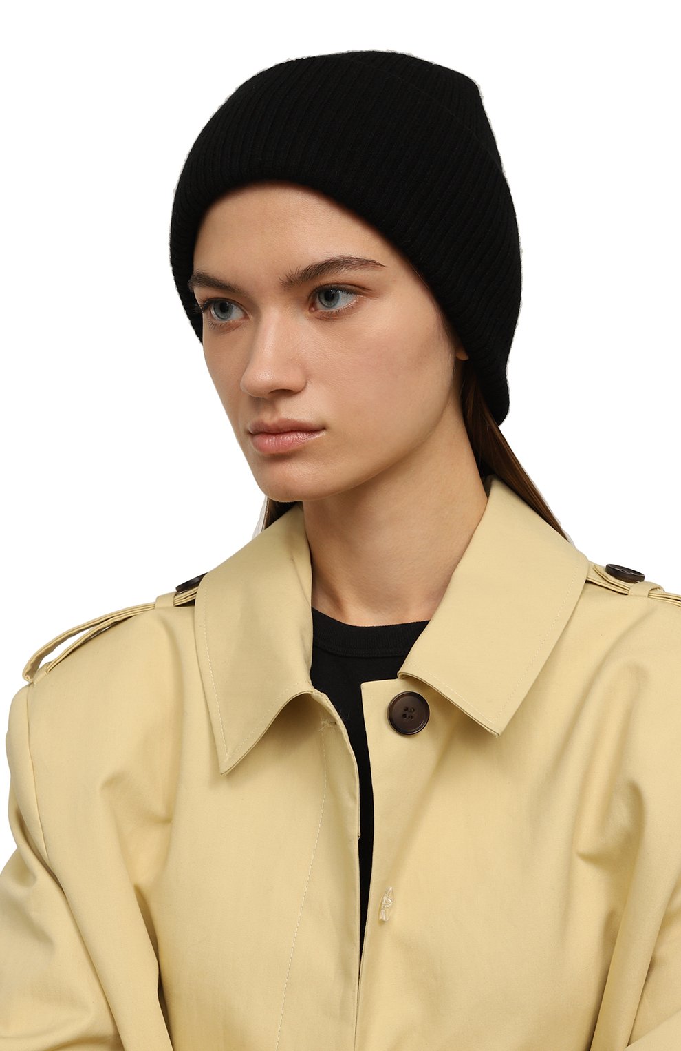 Шапка из шерсти и кашемира CANOE черного цвета по цене 13460 руб., арт. 4200510, фото 2 Шапка из шерсти и кашемира CANOE, арт. 4200510, фото 2