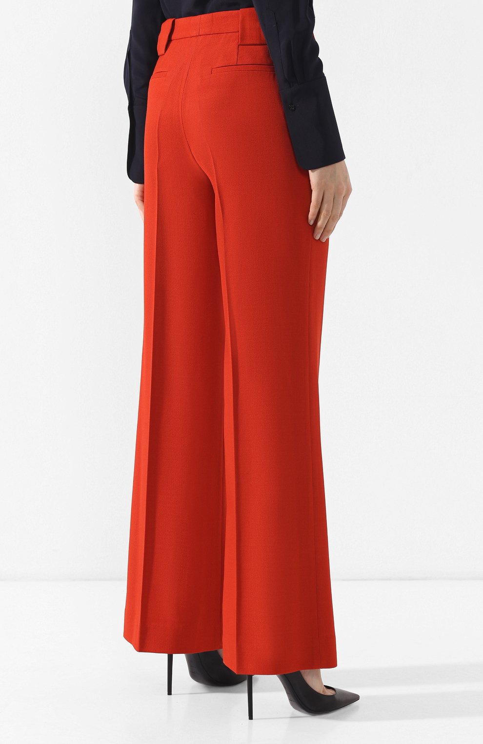 Брюки со стрелками VICTORIA, VICTORIA BECKHAM красного цвета по цене 39950 руб., арт. TRVV 108 PSS19 W00L BLEND PIQUE, фото 4 Брюки со стрелками VICTORIA, VICTORIA BECKHAM, арт. TRVV 108 PSS19 W00L BLEND PIQUE, фото 4