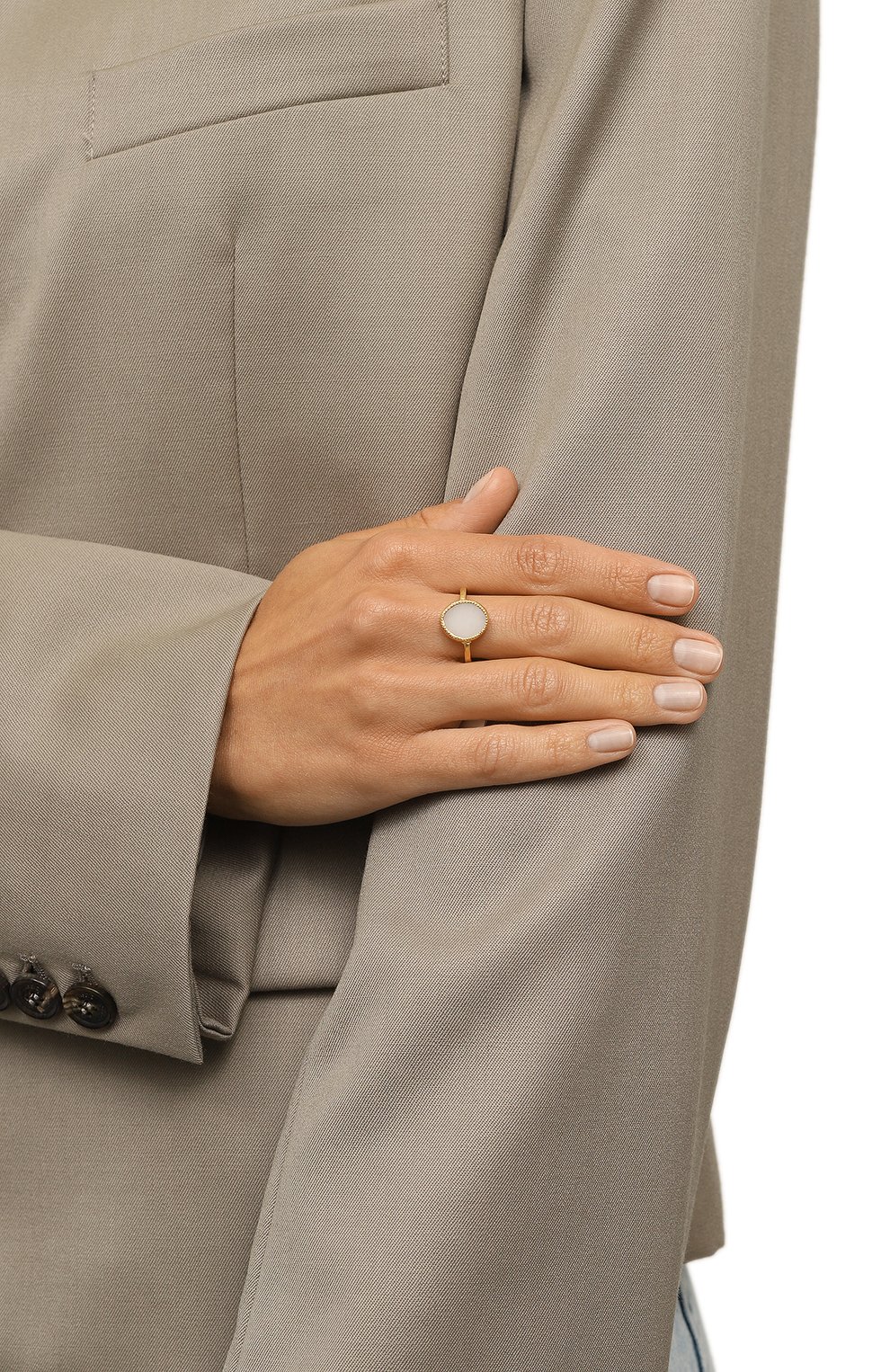 Кольцо HANKA_IN белого цвета по цене 15100 руб., арт. KAR-BAT2-AGBC-5M/G0LD, фото 2 Кольцо HANKA_IN, арт. KAR-BAT2-AGBC-5M/G0LD, фото 2