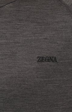 Мужская шерстяной лонгслив ZEGNA темно-серого цвета, арт. N3M011550 | Фото 5 (Материал внешний: Шерсть; Рукава: Длинные; Принт: Без принта; Длина (для топов): Стандартные; Материал сплава: Проставлено; Драгоценные камни: Проставлено; Стили: Кэжуэл)