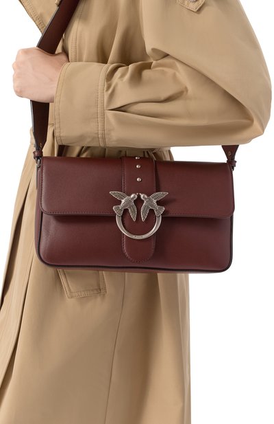Сумка love one medium PINKO бордового цвета по цене 33300 руб., арт. 104524/A0Q0, фото 2 Сумка love one medium PINKO, арт. 104524/A0Q0, фото 2