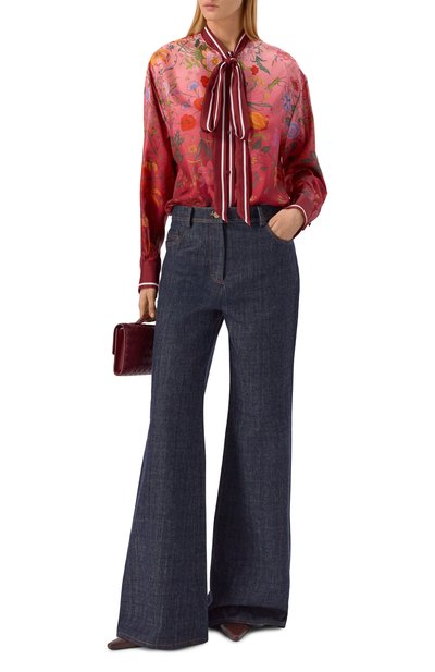 Шелковая блузка GUCCI красного цвета по цене 247500 руб., арт. 835617/ZATG8, фото 2 Шелковая блузка GUCCI, арт. 835617/ZATG8, фото 2