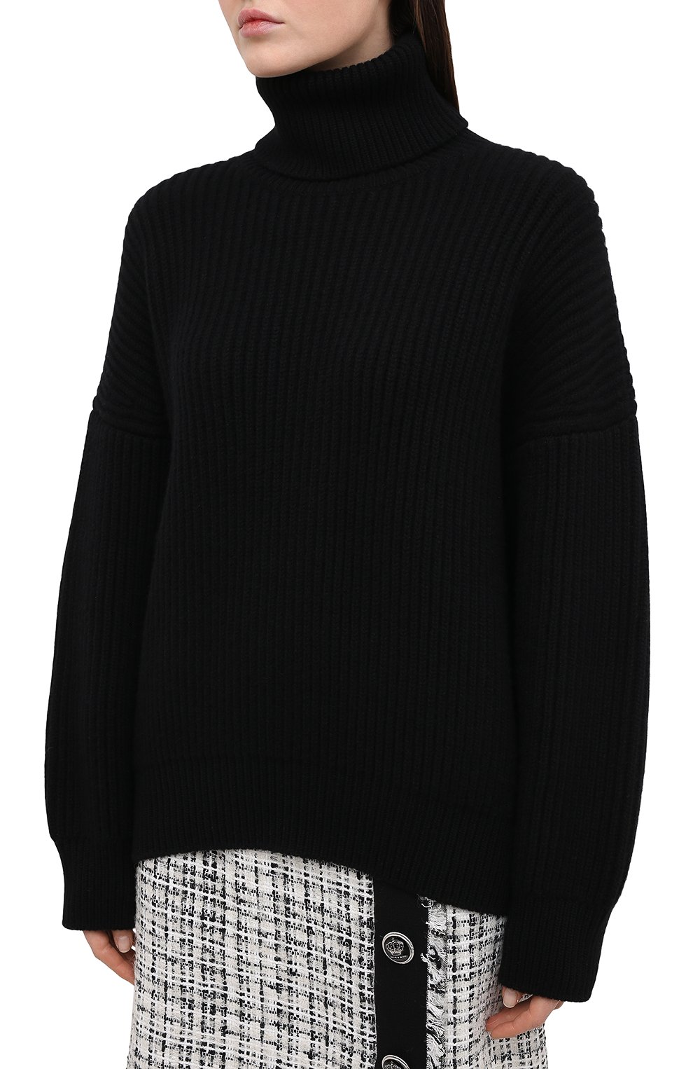 Кашемировый свитер DOLCE & GABBANA черного цвета по цене 191500 руб., арт. FX912T/JAW3X, фото 3 Кашемировый свитер DOLCE & GABBANA, арт. FX912T/JAW3X, фото 3