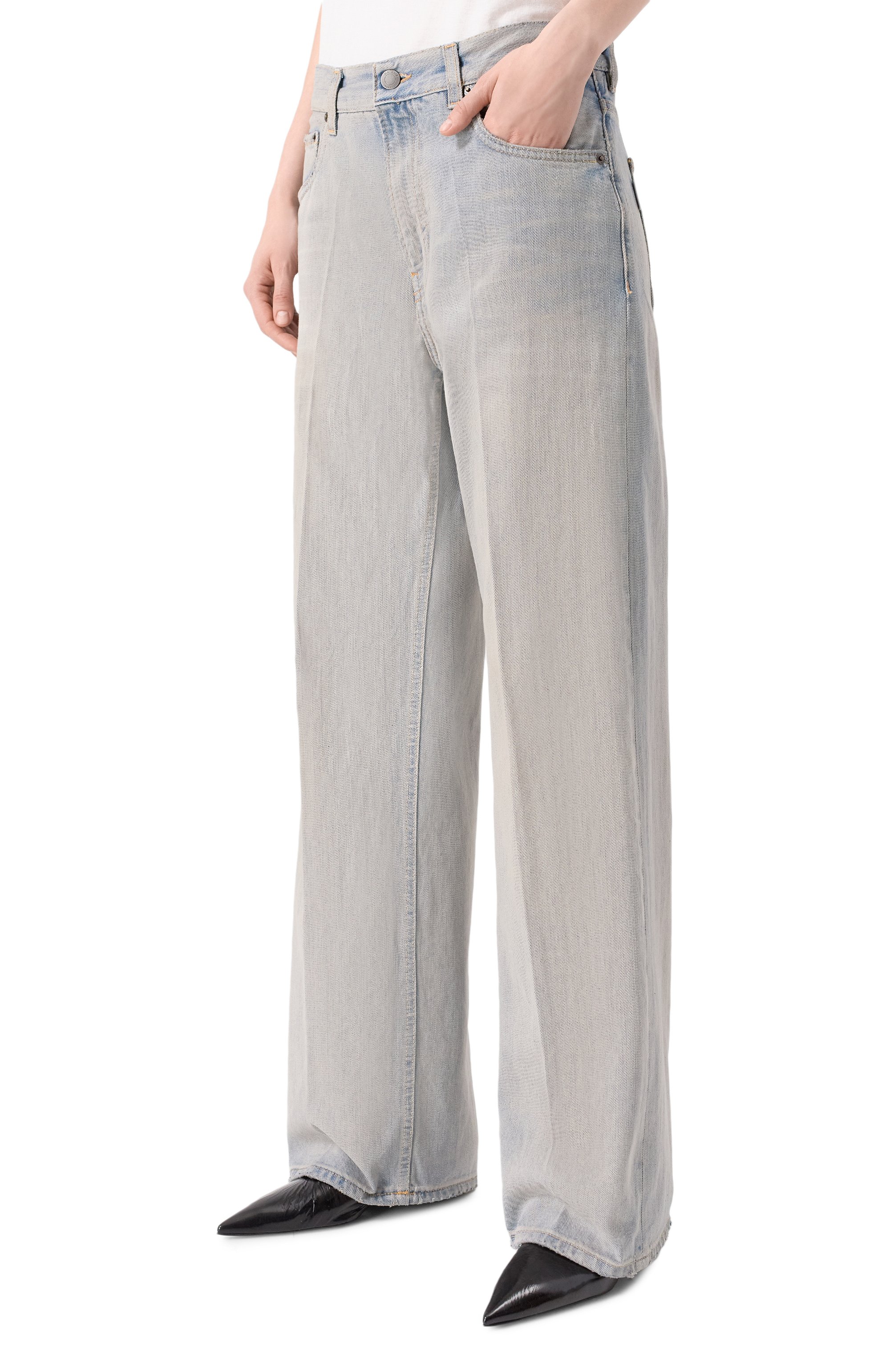 Джинсы bonnie HAIKURE голубого цвета по цене 48250 руб., арт. HEW03330DF203L0932/B0NNIE LIGHT SPACE, фото 3 Джинсы bonnie HAIKURE, арт. HEW03330DF203L0932/B0NNIE LIGHT SPACE, фото 3