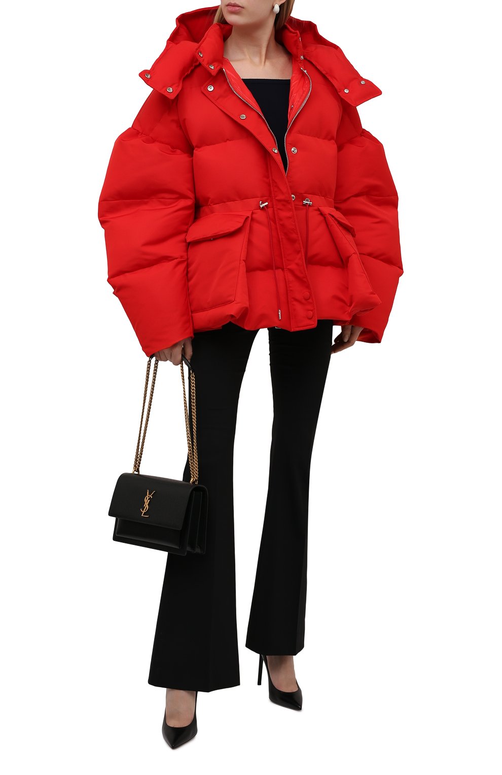 Пуховик ALEXANDER MCQUEEN красного цвета по цене 239500 руб., арт. 672915/QZAD1, фото 2 Пуховик ALEXANDER MCQUEEN, арт. 672915/QZAD1, фото 2