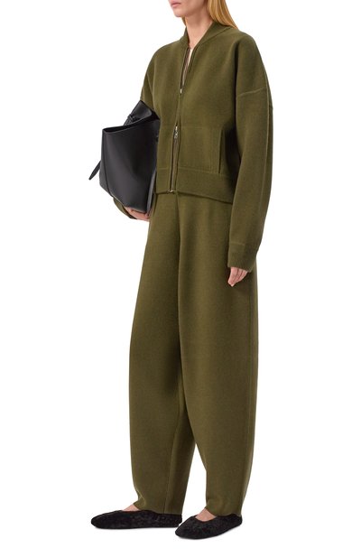 Двусторонний кардиган ARCH4 хаки цвета по цене 119500 руб., арт. KNCD2544B, фото 2 Двусторонний кардиган ARCH4, арт. KNCD2544B, фото 2