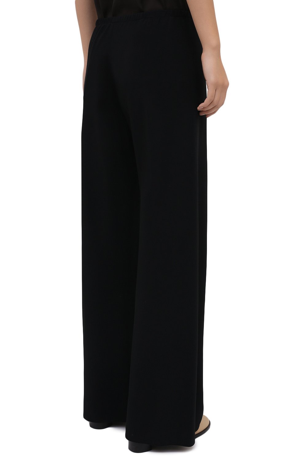 Брюки THE ROW черного цвета по цене 147500 руб., арт. 1766W1928, фото 4 Брюки THE ROW, арт. 1766W1928, фото 4