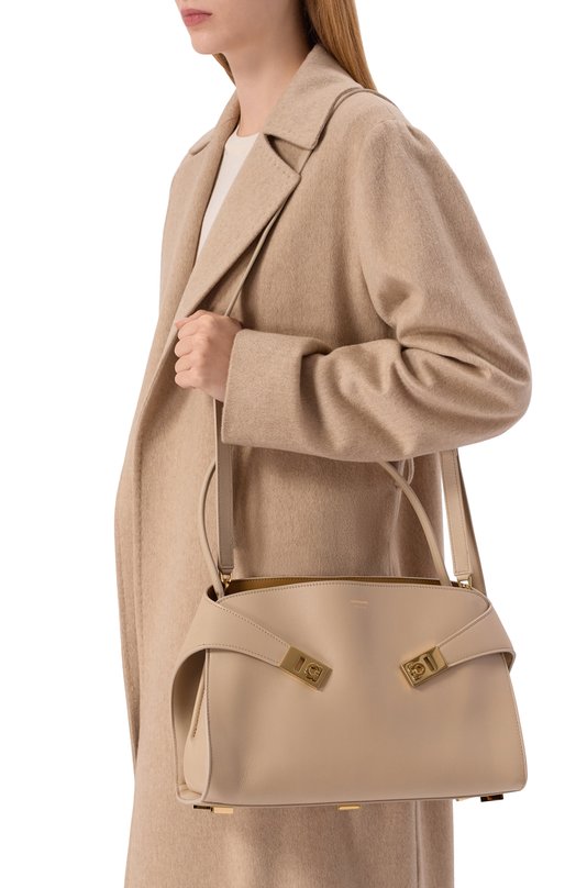 Сумка Hug Soft medium Ferragamo 219816/780594 Бежевый  219816/780594 Фото 2