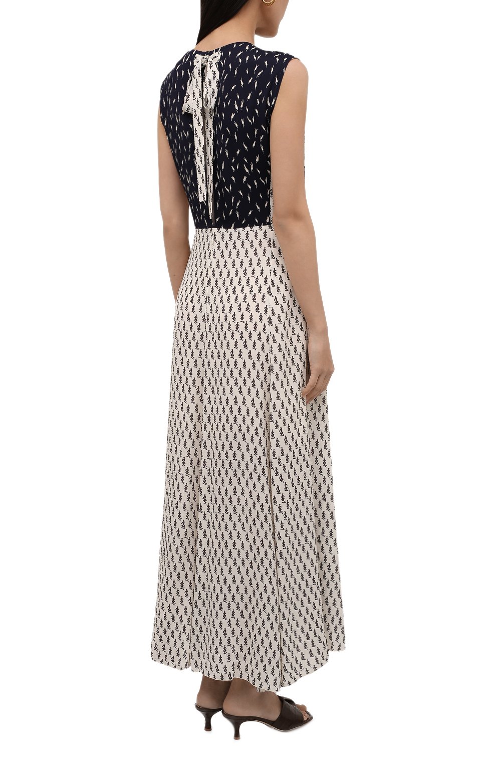 Платье из вискозы CHLOÉ разноцветного цвета по цене 272500 руб., арт. CHC21AR066300, фото 4 Платье из вискозы CHLOÉ, арт. CHC21AR066300, фото 4