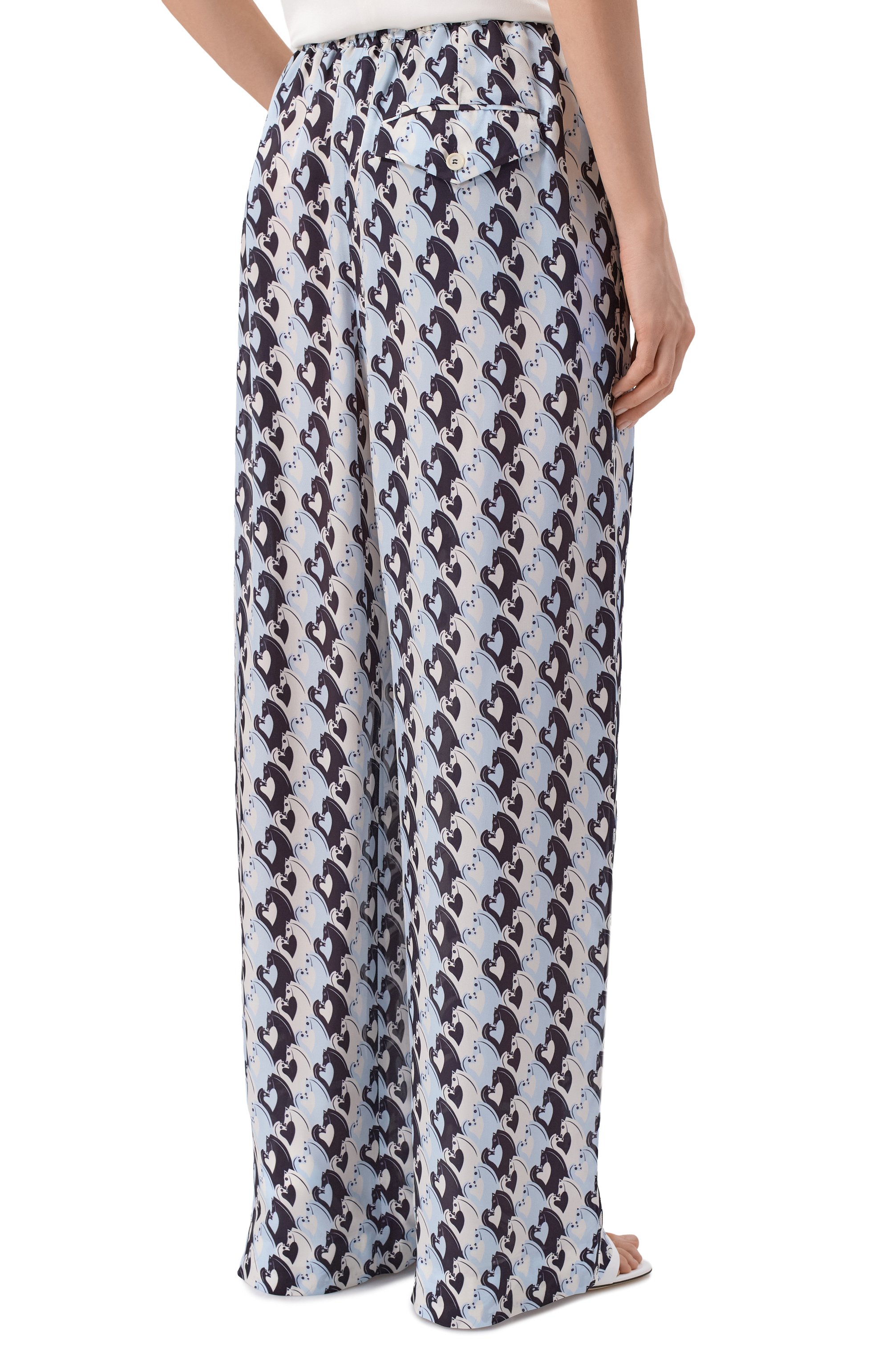 Брюки из вискозы LANVIN голубого цвета по цене 148500 руб., арт. RW-TR0035-6271-P26, фото 4 Брюки из вискозы LANVIN, арт. RW-TR0035-6271-P26, фото 4