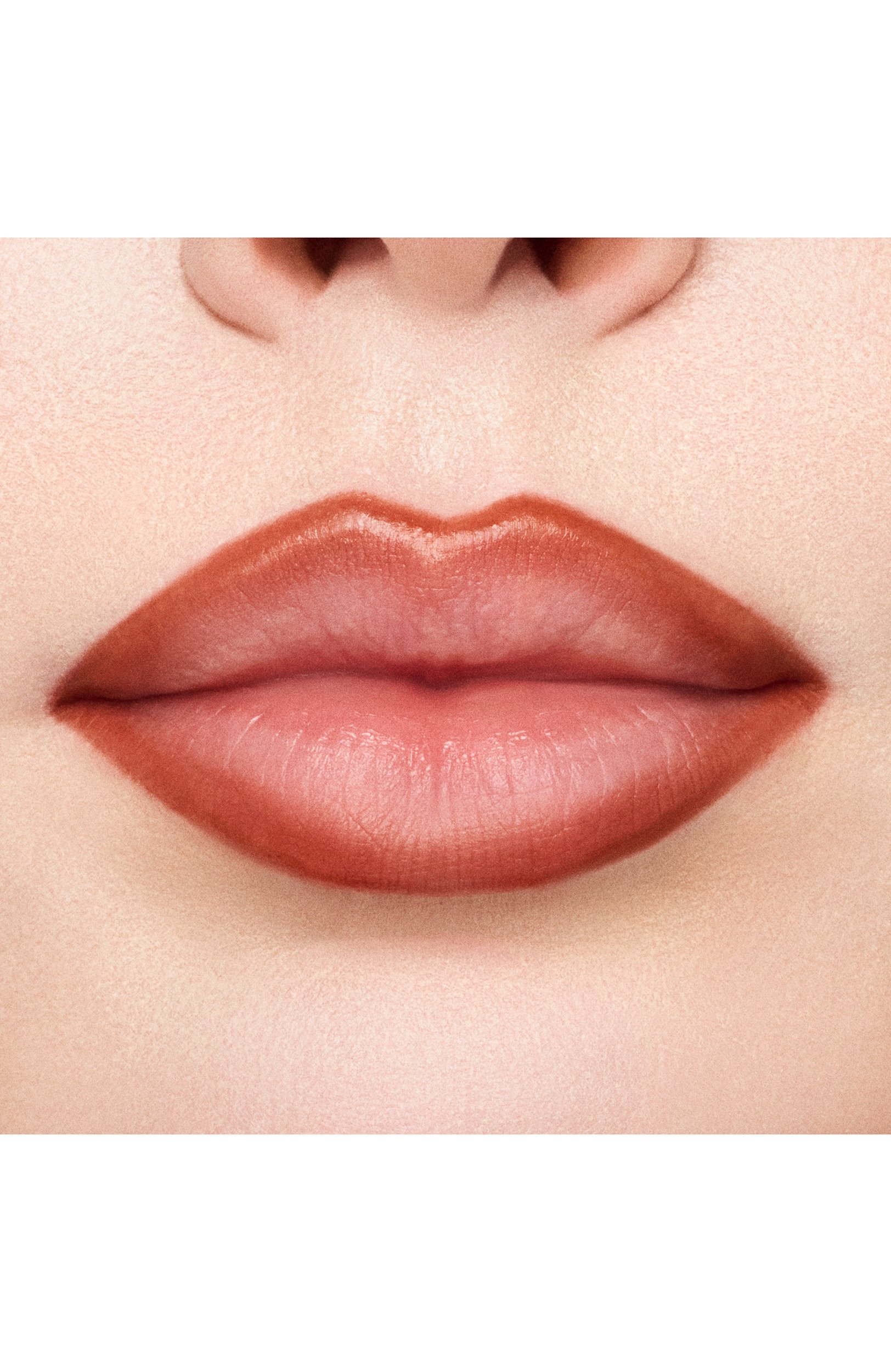 Глянцевый карандаш для губ lipglazer glossy liner, оттенок m.a.cchiato (0,25g) MAC цвета по цене 2950 руб., арт. S5PS-10, фото 4 Глянцевый карандаш для губ lipglazer glossy liner, оттенок m.a.cchiato (0,25g) MAC, арт. S5PS-10, фото 4