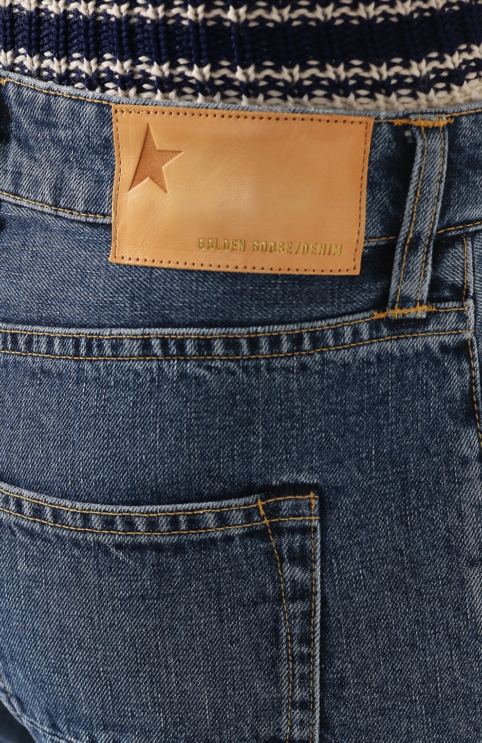 Джинсы GOLDEN GOOSE DELUXE BRAND синего цвета по цене 33650 руб., арт. G36WP008.A1, фото 5 Джинсы GOLDEN GOOSE DELUXE BRAND, арт. G36WP008.A1, фото 5