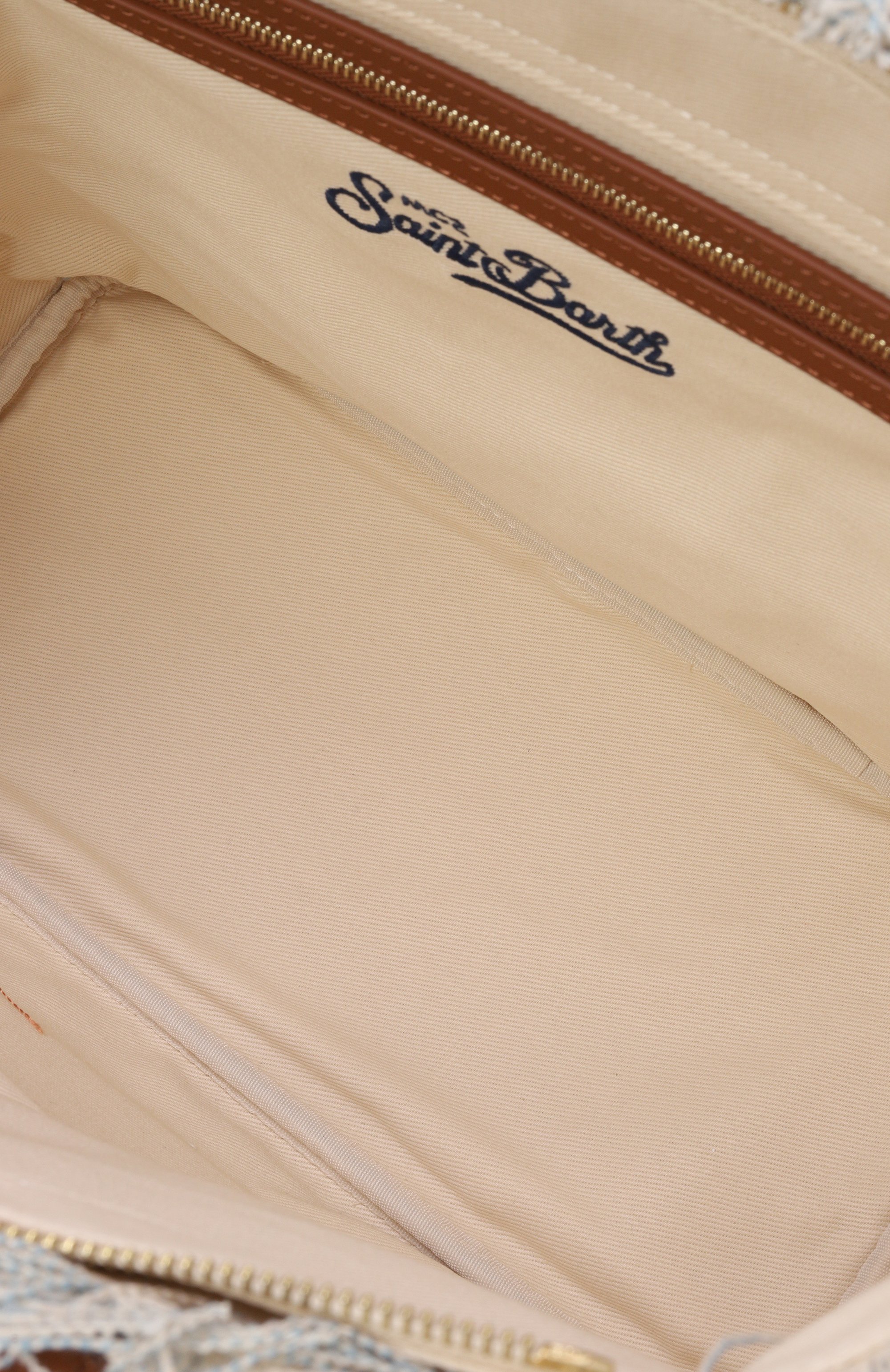 Сумка-тоут city large MC2 SAINT BARTH голубого цвета по цене 19300 руб., арт. CBF0001-01749L/CITY BAG FRINGE, фото 5 Сумка-тоут city large MC2 SAINT BARTH, арт. CBF0001-01749L/CITY BAG FRINGE, фото 5