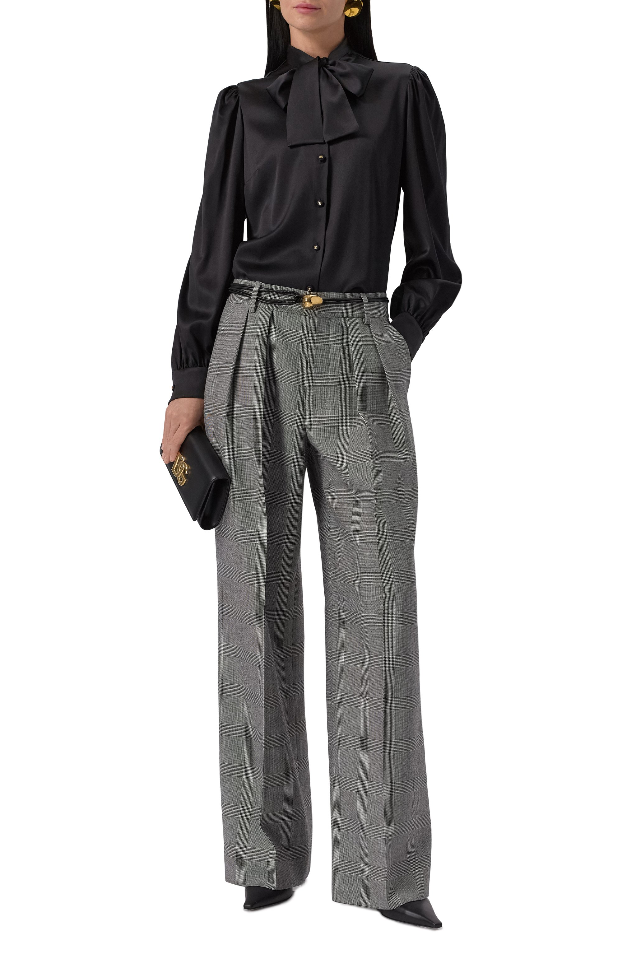 Атласная блузка DOLCE & GABBANA черного цвета по цене 222000 руб., арт. F5P98T/FURAG, фото 2 Атласная блузка DOLCE & GABBANA, арт. F5P98T/FURAG, фото 2