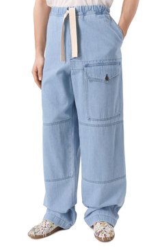 Мужские джинсы DRIES VAN NOTEN голубого цвета, арт. 251-020963-1562 | Фото 3 (Материал внешний: Хлопок, Деним; Длина (брюки, джинсы): Стандартные; Силуэт М (брюки): Широкие; Кросс-КТ: Деним; Детали: Накладные карманы; Стили: Streetwear)