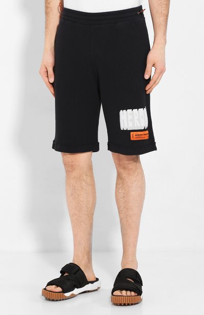 Хлопковые шорты HERON PRESTON черного цвета по цене 21950 руб., арт. HMCI004S208970131001, фото 3 Хлопковые шорты HERON PRESTON, арт. HMCI004S208970131001, фото 3
