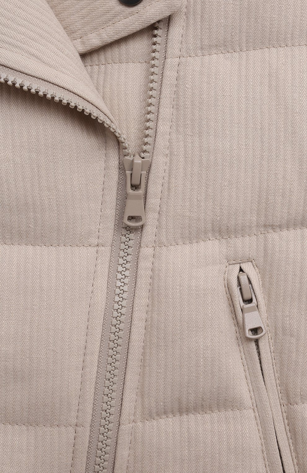 Пуховый жилет BRUNELLO CUCINELLI бежевого цвета по цене 92500 руб., арт. BH587J025C, фото 3 Пуховый жилет BRUNELLO CUCINELLI, арт. BH587J025C, фото 3